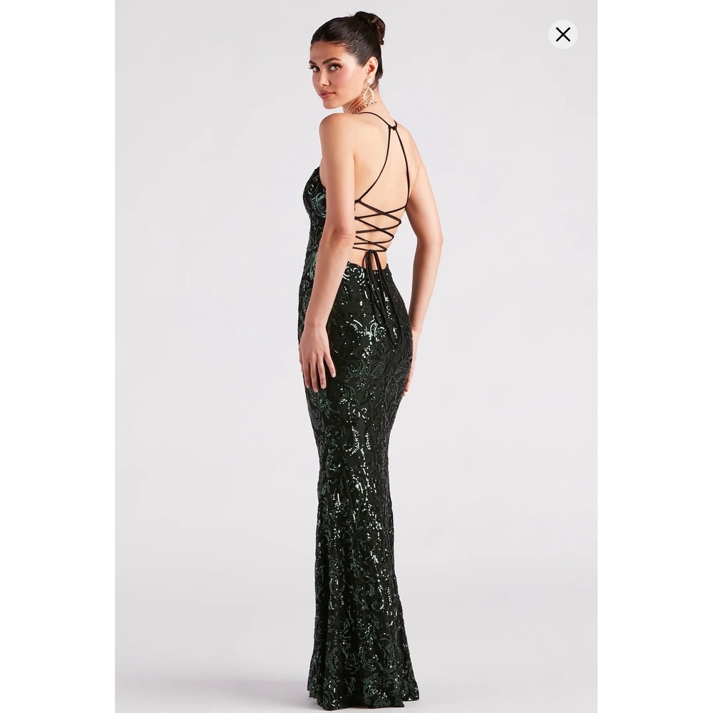 Windsor XS Emerald Green Sequin Paisley Lace Up Back Mermaid Gown Prom Formal
